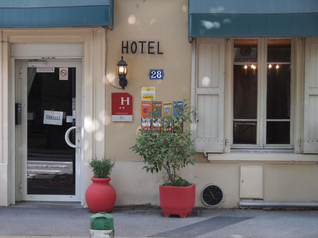 Hotel Emma Calve Millau Exterior photo